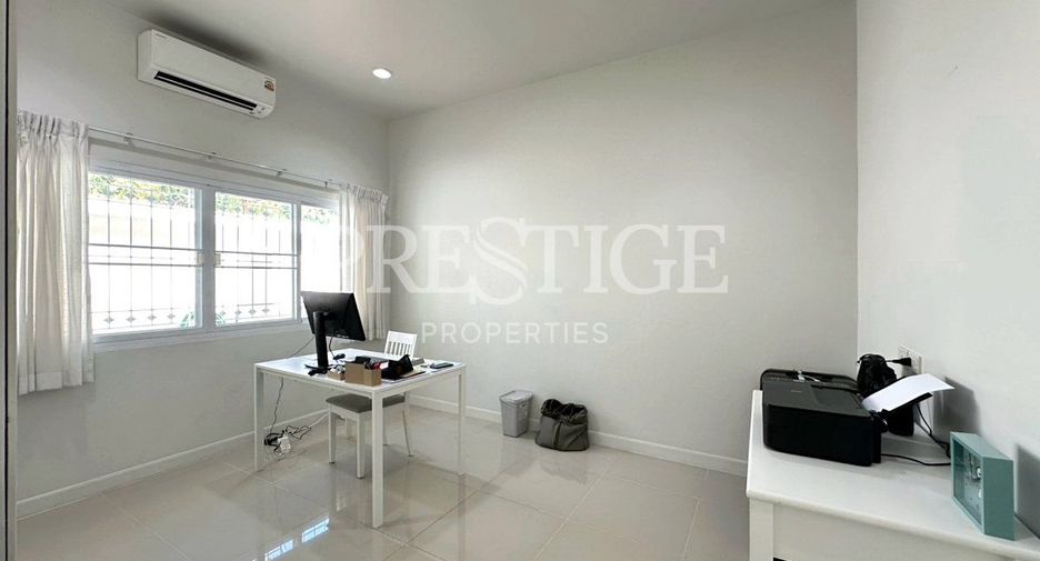 À vendre et à louer 3 chambres maison à Bang Lamung, Chonburi