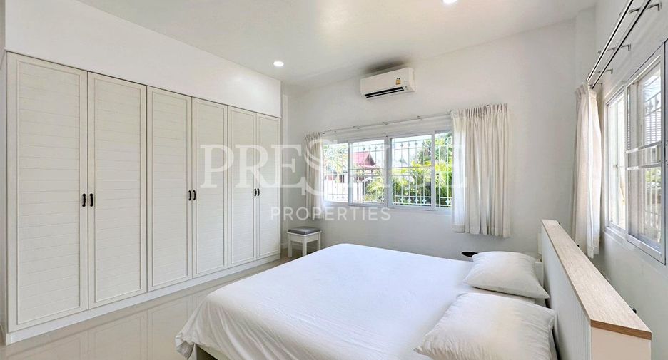 À vendre et à louer 3 chambres maison à Bang Lamung, Chonburi