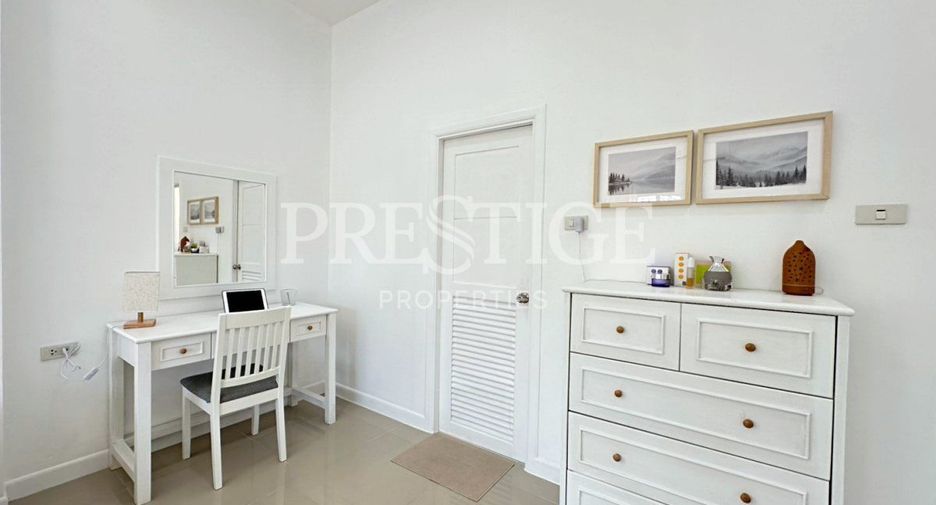 À vendre et à louer 3 chambres maison à Bang Lamung, Chonburi