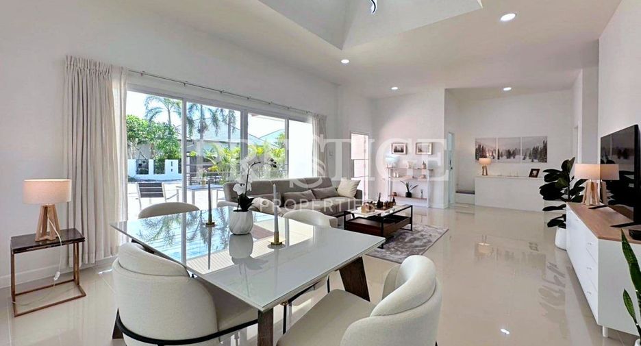À vendre et à louer 3 chambres maison à Bang Lamung, Chonburi