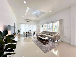 À vendre et à louer 3 chambres maison à Bang Lamung, Chonburi