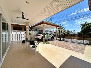 À vendre et à louer 3 chambres maison à Bang Lamung, Chonburi