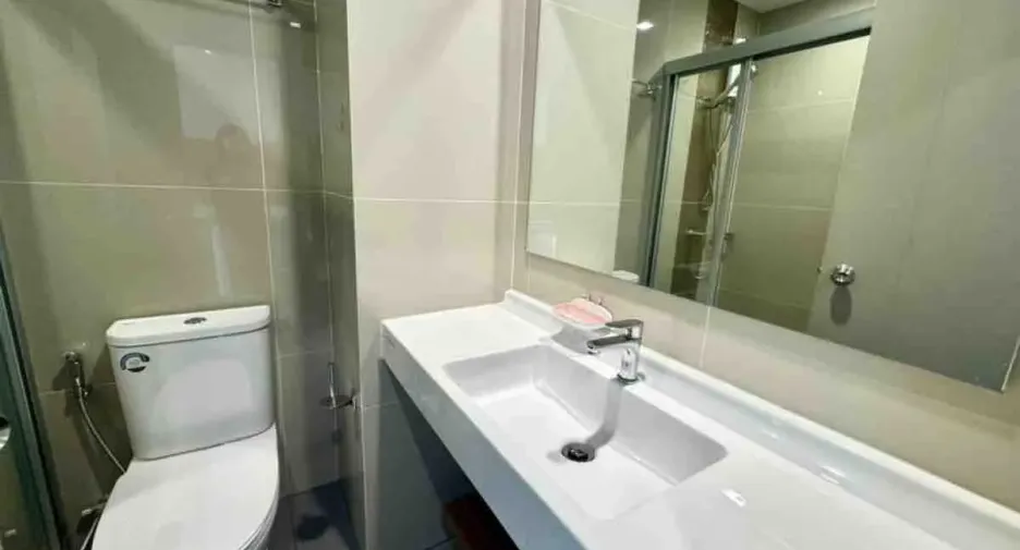 Condo en alquiler de estudio en Huai Khwang, Bangkok