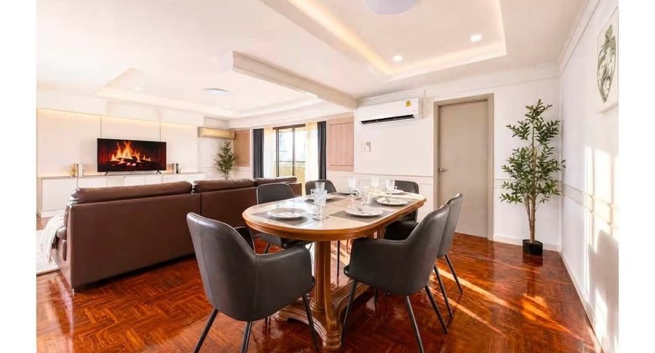 Wohnung zur Miete mit 3 Zimmer in Watthana, Bangkok