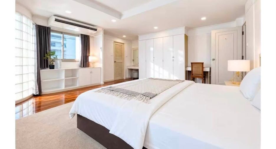 Wohnung zur Miete mit 3 Zimmer in Watthana, Bangkok