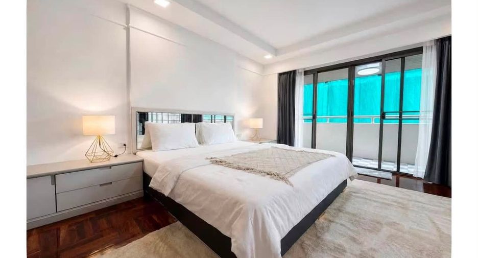 Wohnung zur Miete mit 3 Zimmer in Watthana, Bangkok
