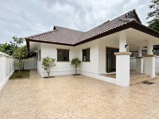 For sale 3 bedrooms house in Mueang Chiang Mai, Chiang Mai