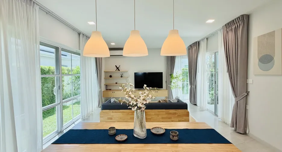 Casa en alquiler de 3 habitaciones en Bang Phli, Samut Prakan