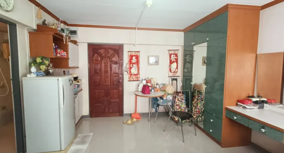 For sale studio condo in Bang Kapi, Bangkok