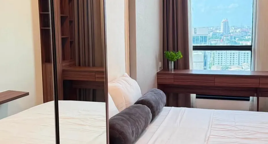 For rent 1 bed condo in Watthana, Bangkok