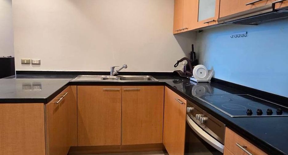 For rent 2 bedrooms condo in Sathon, Bangkok