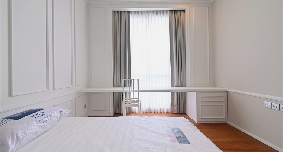 For rent 2 ベッドルーム condo in Watthana, Bangkok