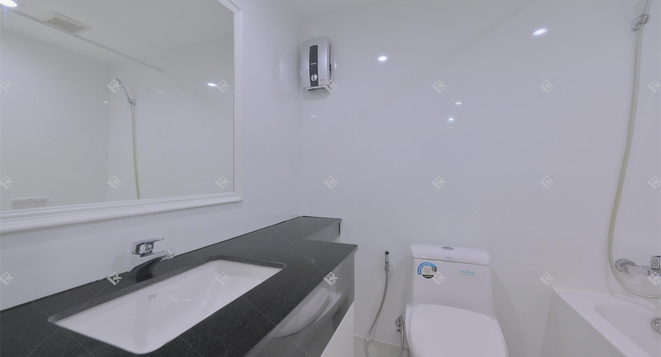 Wohnung zur Miete mit 2 Zimmer in Khlong Toei, Bangkok