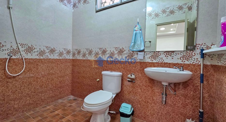 For rent 3 bedrooms house in Bang Lamung, Chonburi