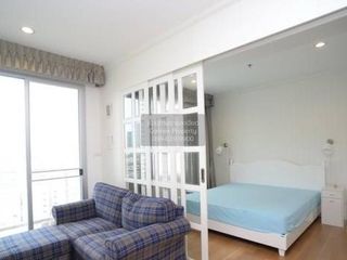 Condo en alquiler de 1 habitaciones en Khlong San, Bangkok