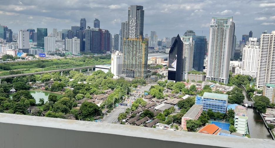 Wohnung zur Miete mit 3 Zimmer in Watthana, Bangkok
