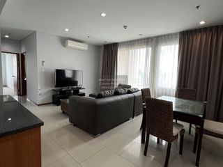 For rent 2 bedrooms condo in Khlong San, Bangkok