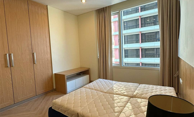 Condo en alquiler de 3 habitaciones en Sathon, Bangkok