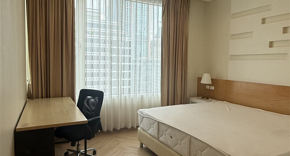 Condo en alquiler de 3 habitaciones en Sathon, Bangkok