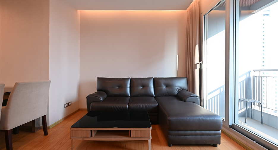 For sale 2 bedrooms condo in Watthana, Bangkok