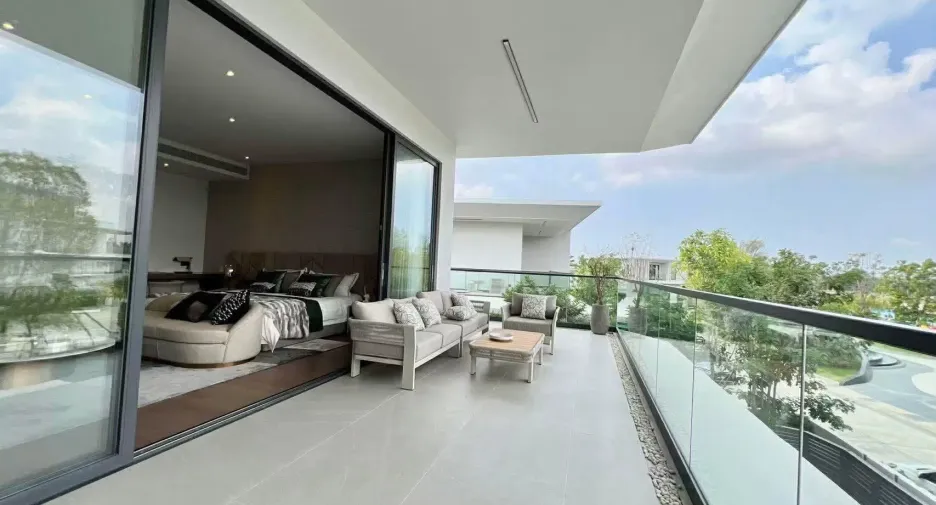 À vendre 5 chambres villa à Na Jomtien, Pattaya