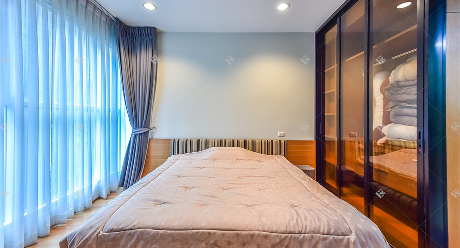 Condo en alquiler de 2 habitaciones en Pathum Wan, Bangkok