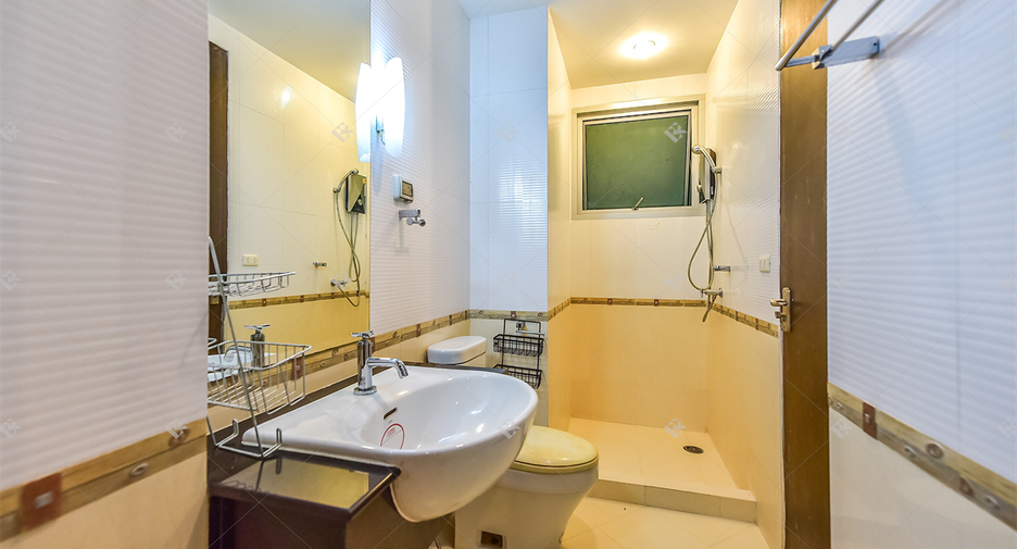 Condo en alquiler de 2 habitaciones en Pathum Wan, Bangkok
