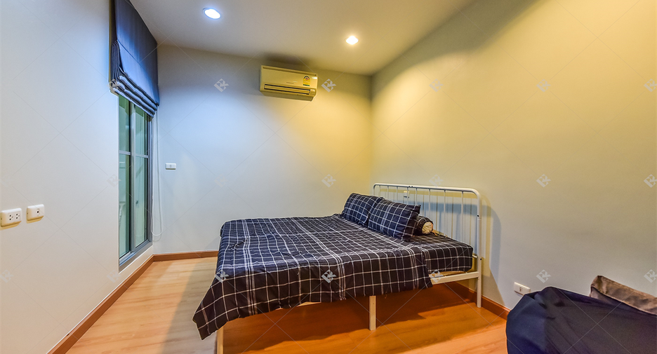 Condo en alquiler de 2 habitaciones en Pathum Wan, Bangkok