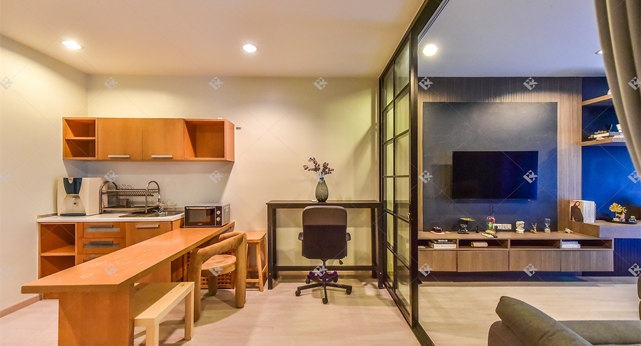 Condo en alquiler de 2 habitaciones en Pathum Wan, Bangkok