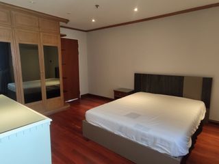 Wohnung zur Miete mit 3 Zimmer in Khlong Toei, Bangkok
