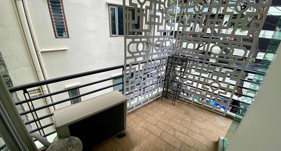 Wohnung zur Miete mit 2 Zimmer in Khlong Toei, Bangkok