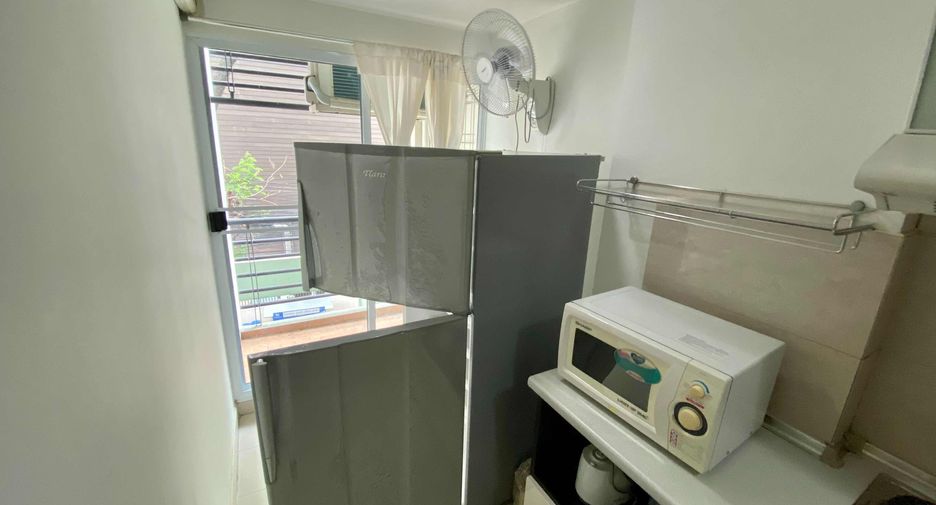 Wohnung zur Miete mit 2 Zimmer in Khlong Toei, Bangkok