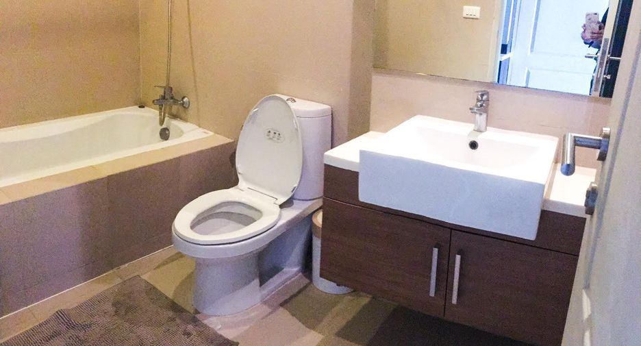 For rent 1 Beds condo in Khlong Toei, Bangkok