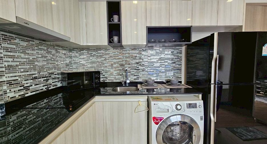 For rent 1 bed condo in Watthana, Bangkok