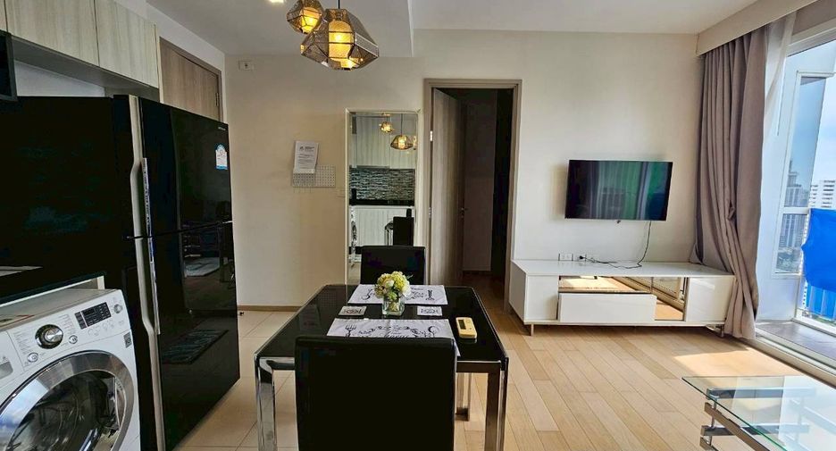 For rent 1 bed condo in Watthana, Bangkok