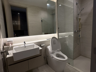For rent 1 bed condo in Huai Khwang, Bangkok