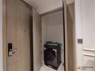 Wohnung zur Miete mit 1 Zimmer in Huai Khwang, Bangkok