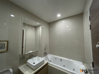 Condo en alquiler de 2 habitaciones en Watthana, Bangkok