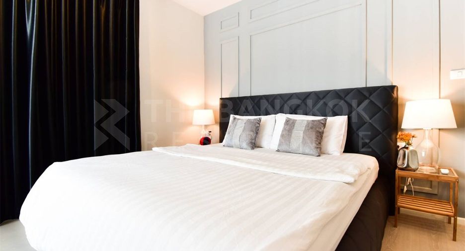 For rent 2 bedrooms condo in Huai Khwang, Bangkok