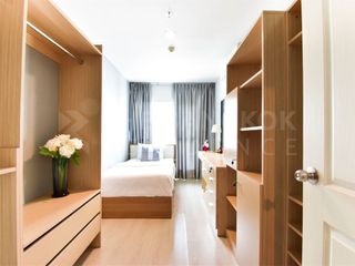 À louer 2 chambres condo à Huai Khwang, Bangkok