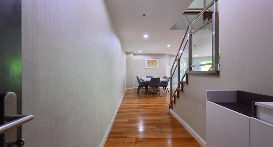 Wohnung zur Miete mit 5 Zimmer in Huai Khwang, Bangkok