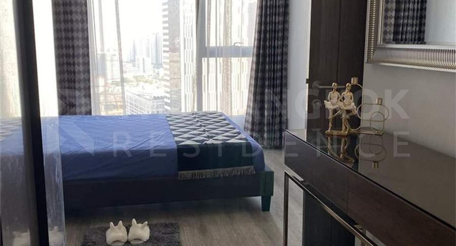 For rent 2 bedrooms condo in Watthana, Bangkok
