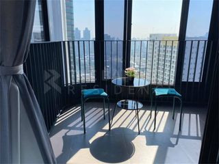 À louer 2 chambres condo à Watthana, Bangkok