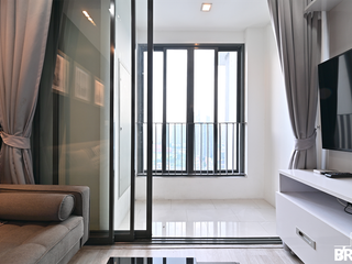 À louer 2 chambres condo à Huai Khwang, Bangkok