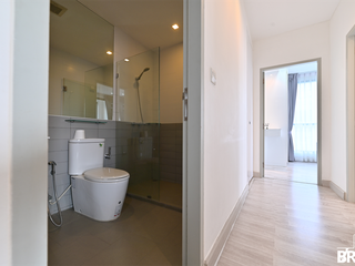 À louer 2 chambres condo à Huai Khwang, Bangkok