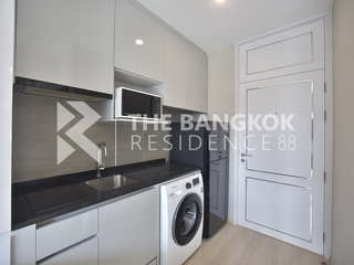 For rent 2 bedrooms condo in Huai Khwang, Bangkok