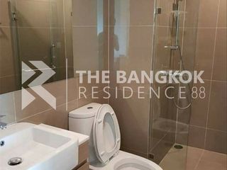 For rent 2 bedrooms condo in Huai Khwang, Bangkok