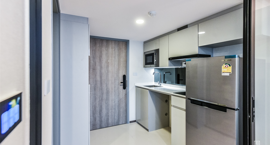For rent 1 bed condo in Huai Khwang, Bangkok