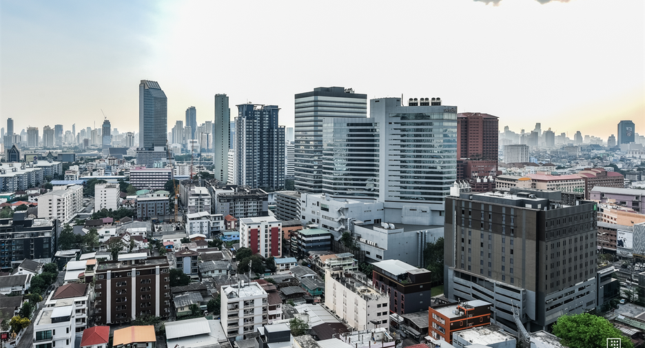 For rent 1 bed condo in Huai Khwang, Bangkok