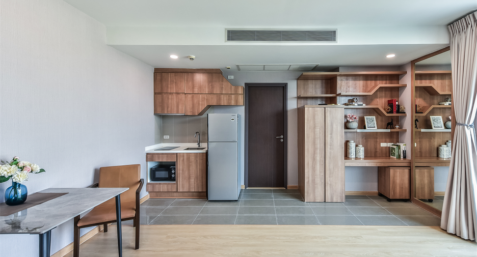 For rent 1 bed condo in Pathum Wan, Bangkok